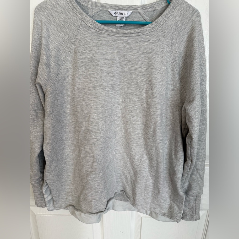 Athleta Coaster Luxe Recover Sweatshirt, size L. Great condition, worn once.